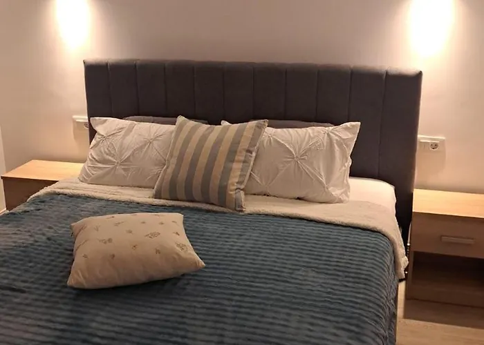 Kitty Centrul Istoric *