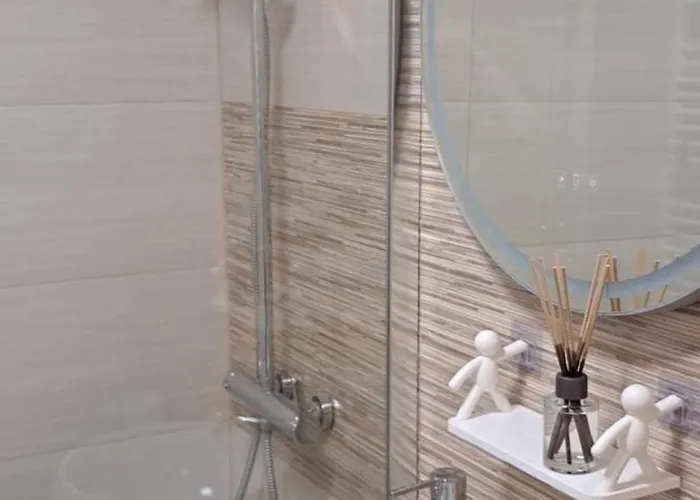 Kitty Centrul Istoric كرايوفا